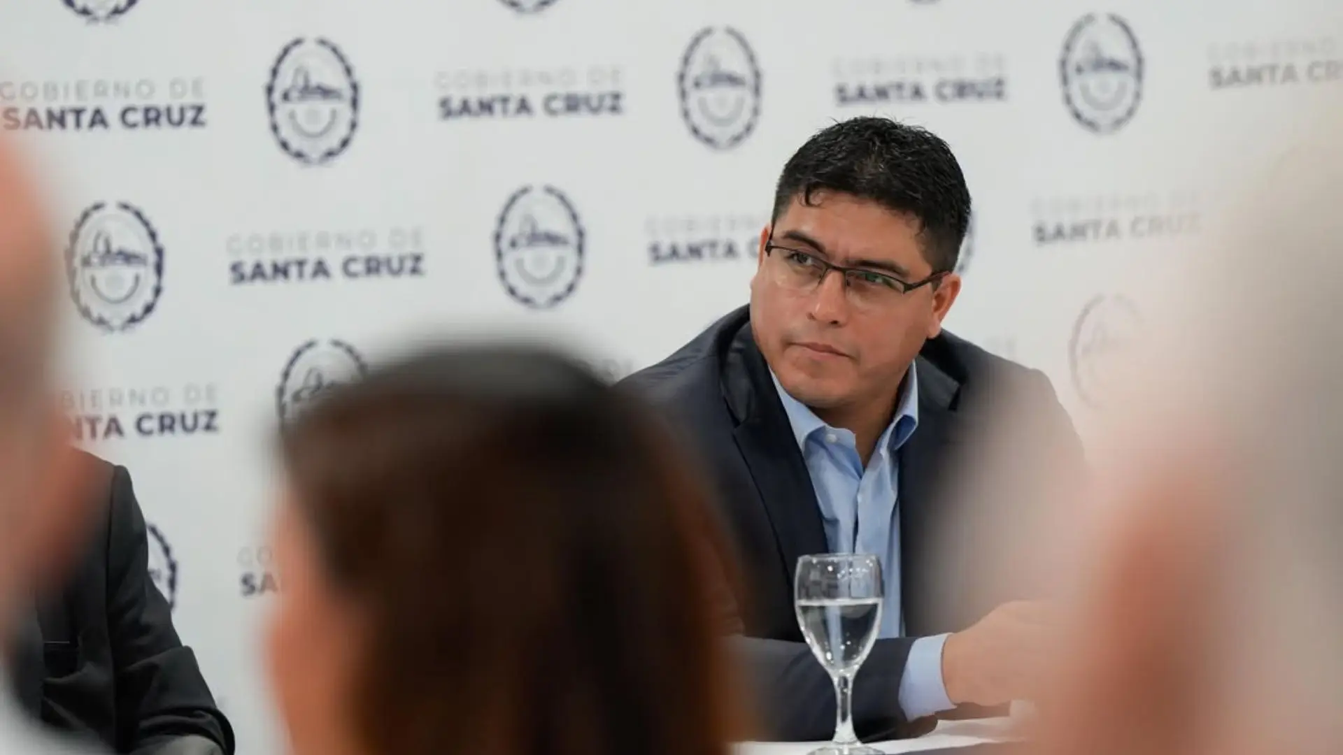 Hay polémica Santa Cruz por la nueva ley de cupo laboral local en la minería