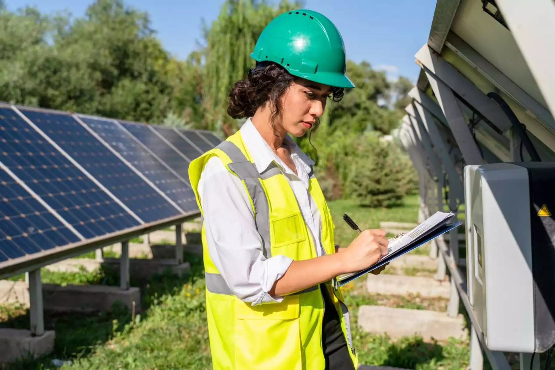 Unas 50 mujeres trabajarán en el parque solar El Quemado, primer RIGI