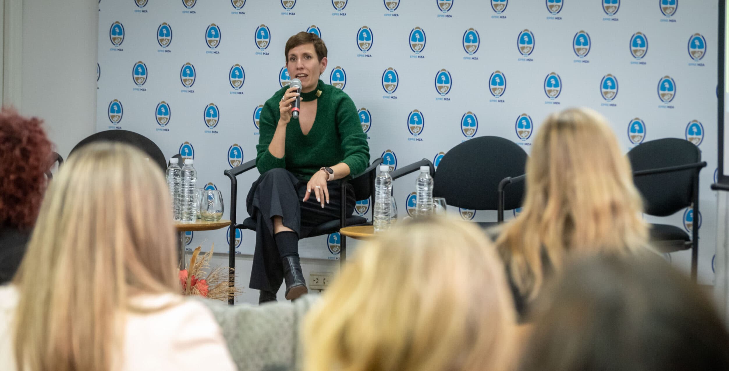 Jimena Latorre en el Primer Seminario de AMES: “Hoy las mujeres han conquistado espacios en sectores tradicionalmente masculinizados”