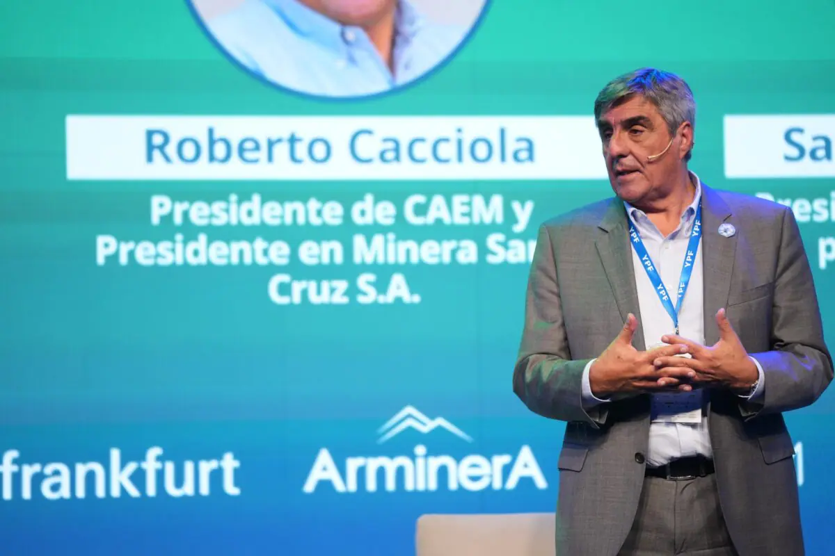Empresarios mineros pidieron que se amplíe al litio y a la plata la eliminación de las retenciones