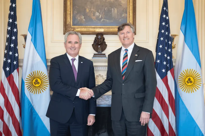 Argentina y Estados Unidos sellaron un acuerdo estratégico por minerales críticos