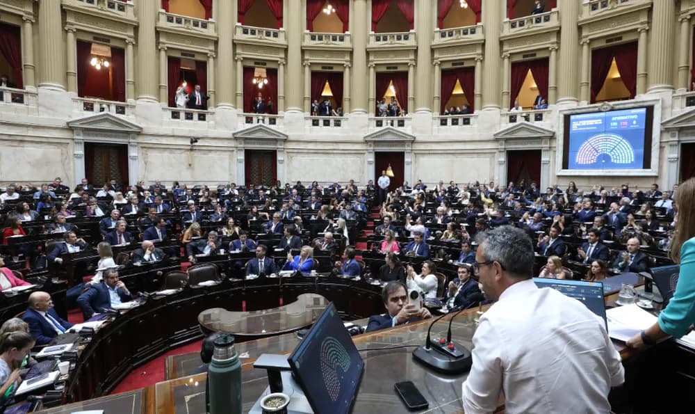 Reforma de la Ley de Glaciares: el oficialismo busca dictamen y aprobación exprés en Diputados