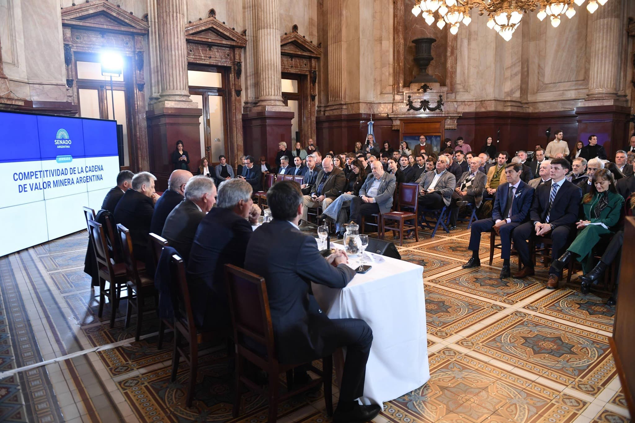 El Clúster de Proveedores para la Minería y Energía de Cuyo mostró en el Senado el potencial de las empresas mendocinas