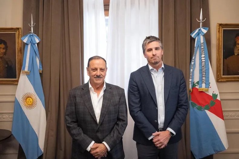 La Rioja le ganó la pulseada a Vicuña: van a hacer caminos y a capacitar a proveedores, tras el conflicto con San Juan