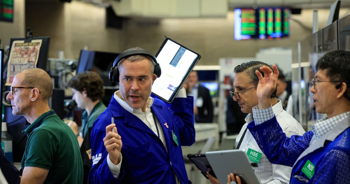 Wall Street profundizó su caída y las acciones argentinas operaron en baja