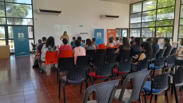 Curso gratuito de inglés conversacional: ya se pueden anotar en Ciudad de Mendoza