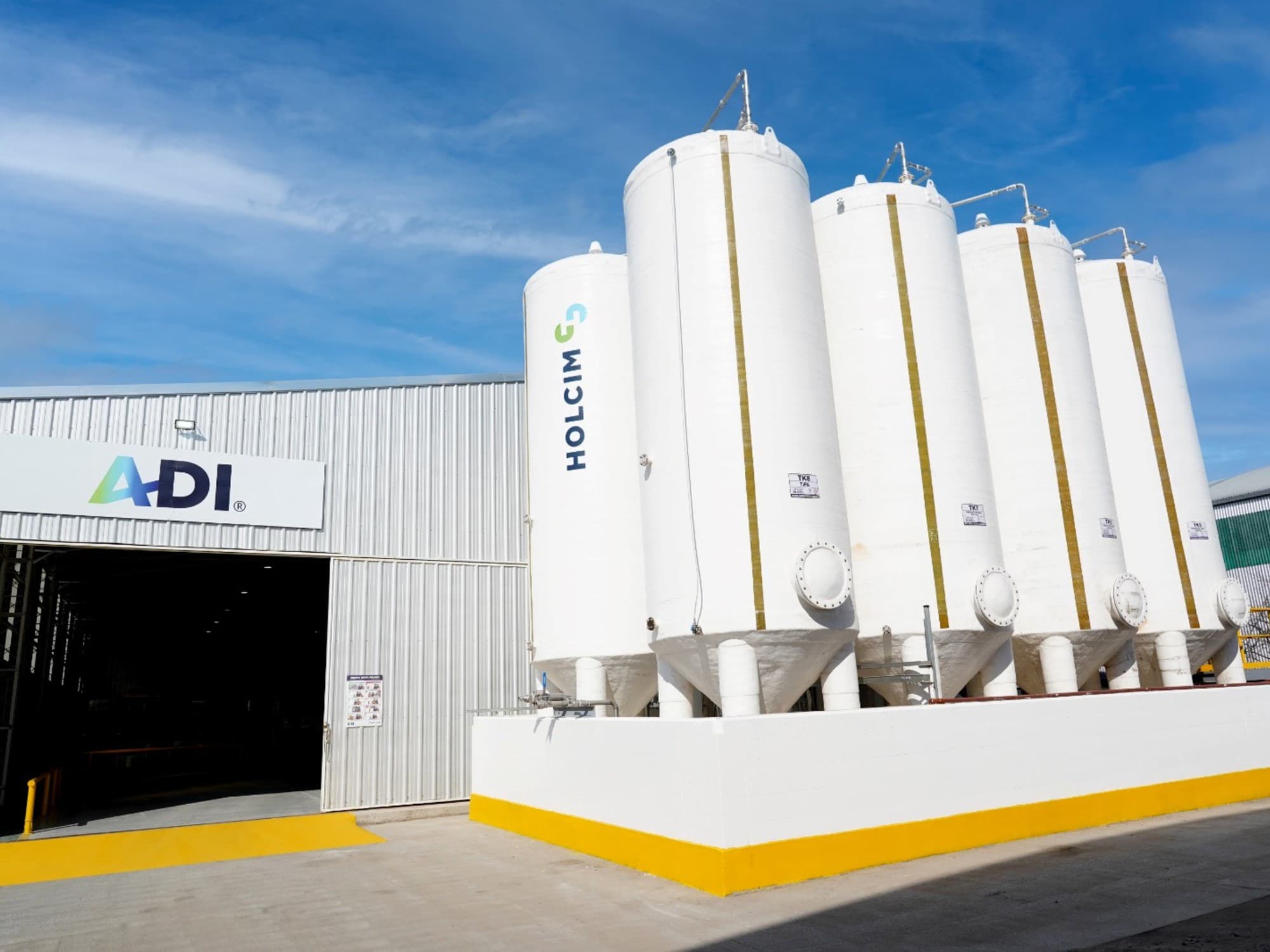 Holcim inauguró una planta de aditivos en Córdoba con una inversión de US$ 1,2 millones