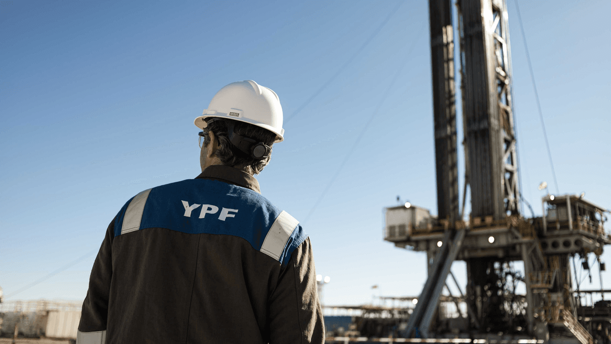 YPF vincula la venta de Metrogas con su estrategia de expansión petrolera