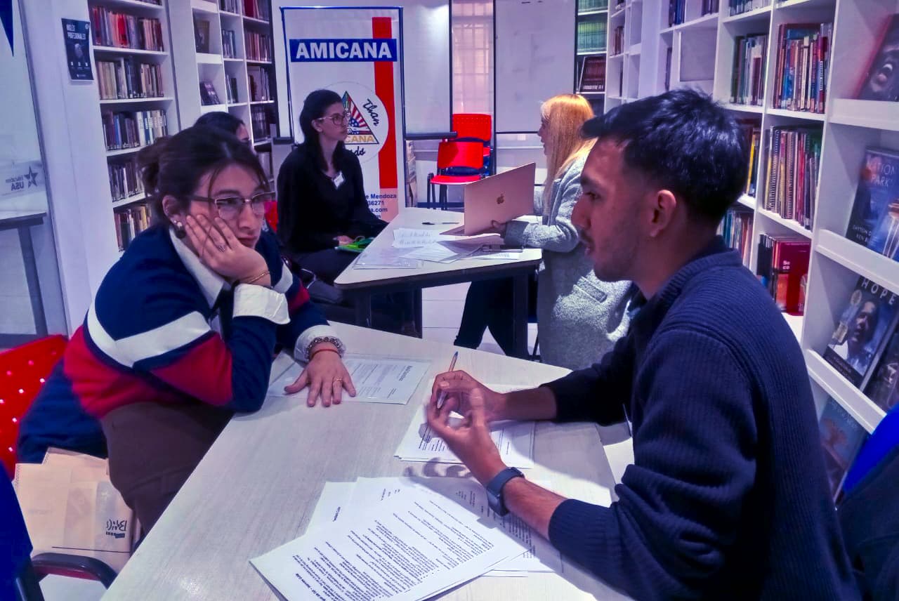 Cómo conseguir trabajo en el exterior y cobrar en dólares: las claves que dejó la Feria de Empleo Bilingüe en Mendoza