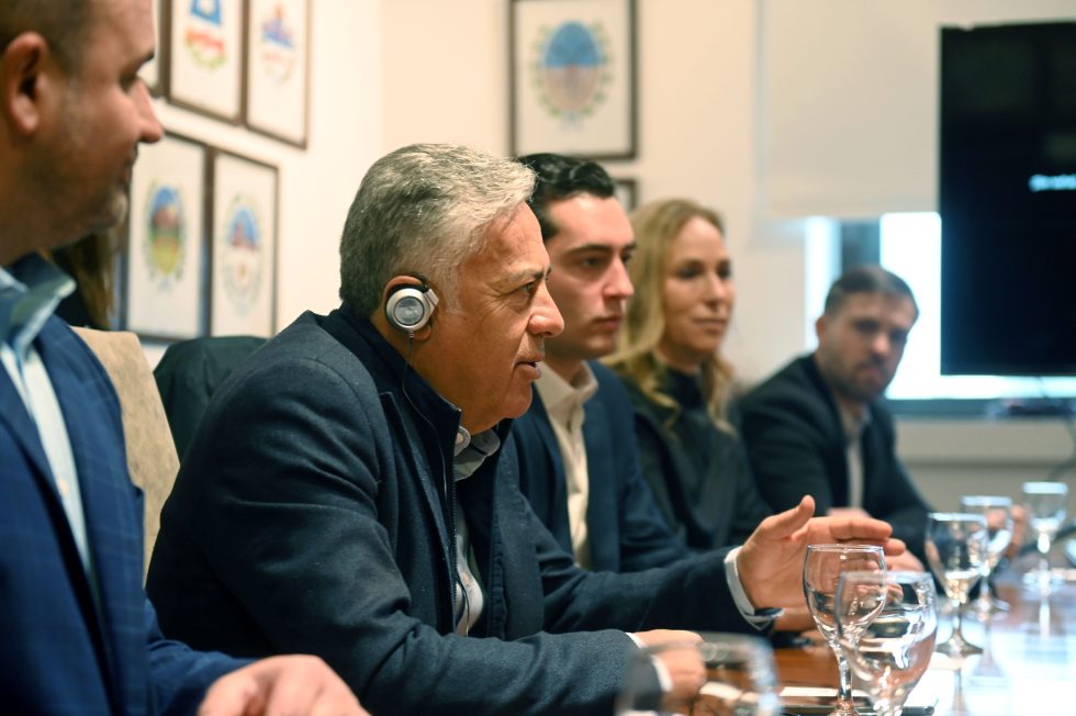 Alfredo Cornejo, gobernador de Mendoza recibió a la estatal minera de India 