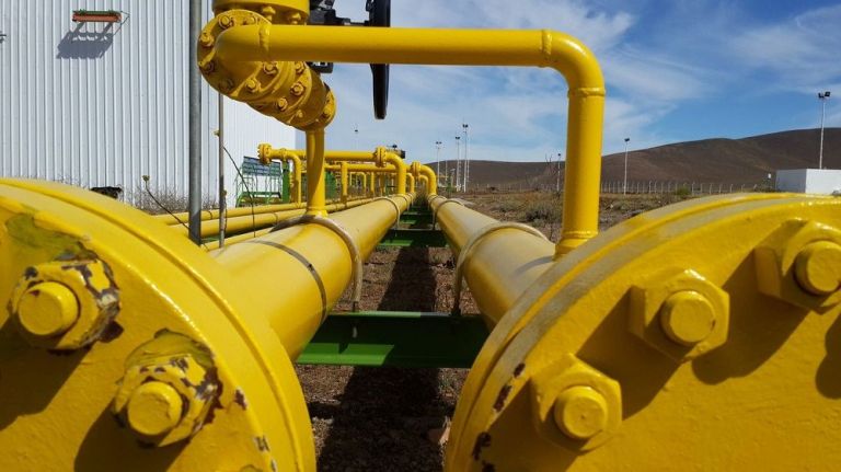 Neuquén y Río Negro amplían sus redes de gas y electricidad